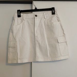 black denim skirt with pockets